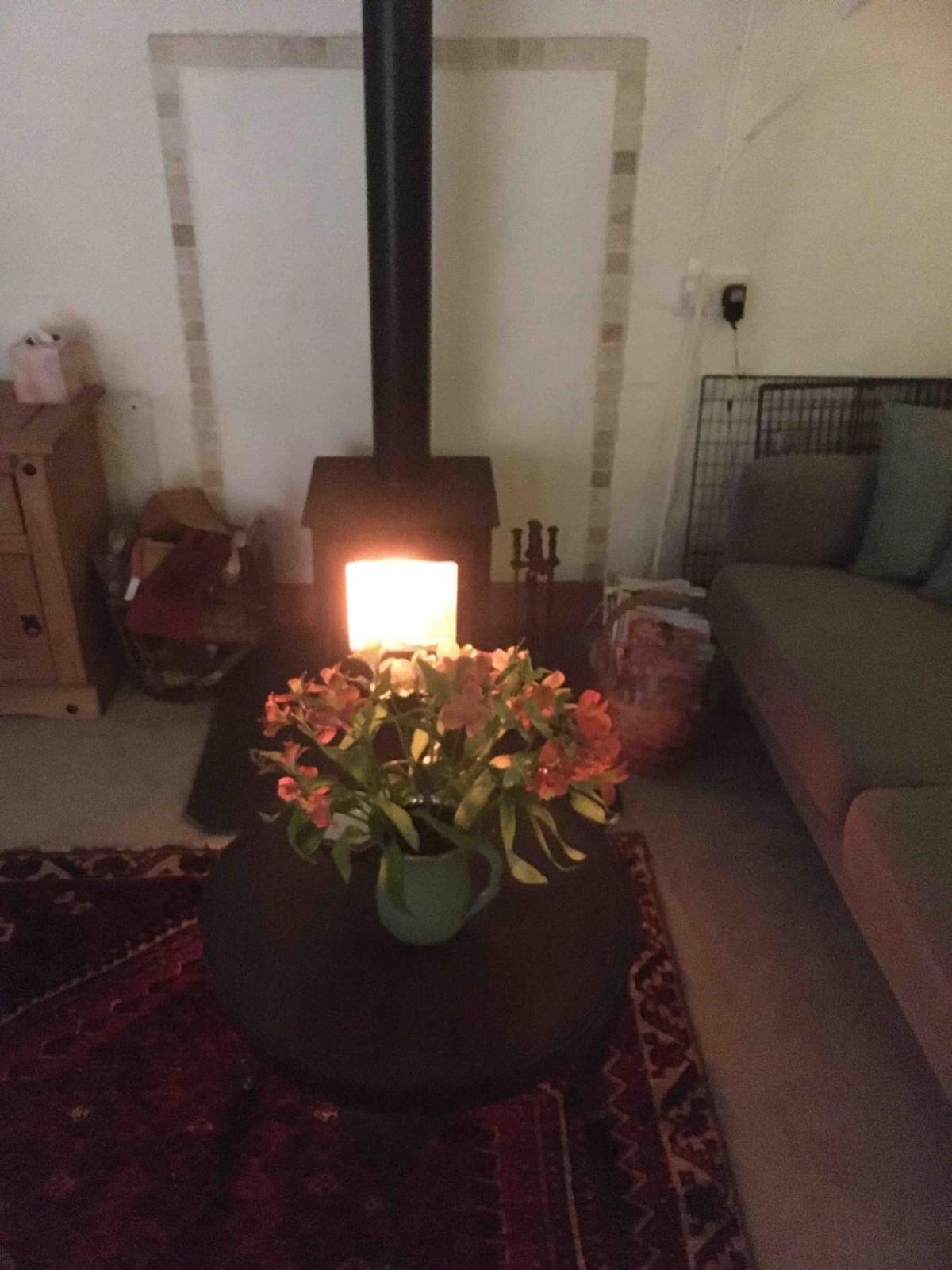 Cozy, Open Plan Barn With Log Burner Apartment